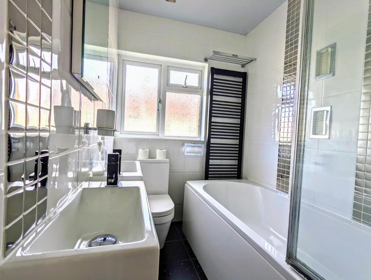 Stunning 4Br House With Free Parking - By Innit Hove Exterior foto